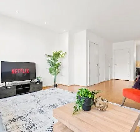 Spacious, Lovely 2 Bed In Hackney Wick